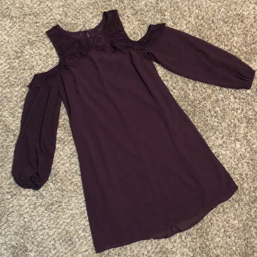 Burgundy Cold Shoulder with lace detail dress